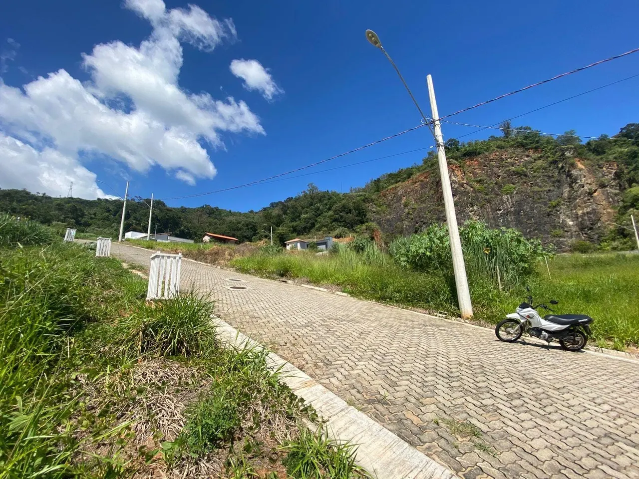 Foto 3 de Terreno de 220 m², lote 02 da quadra M, Vale das Hortênsias