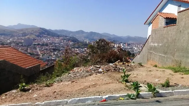 Foto 1 de Terreno urbano em aclive com vista para a cidade, Santo Antônio