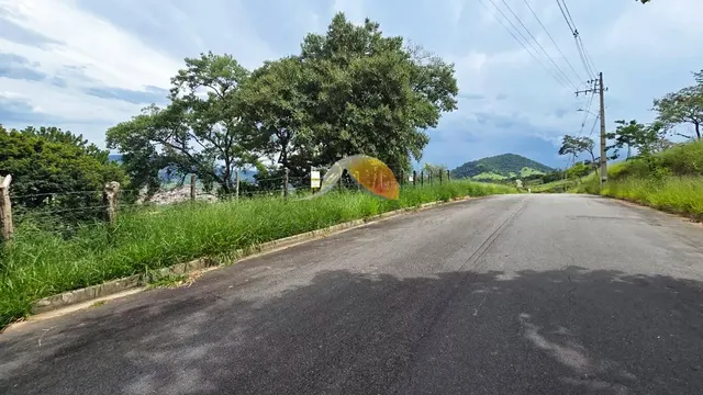 Foto 1 de Terreno de 1.000 m² em rua asfaltada, Nações