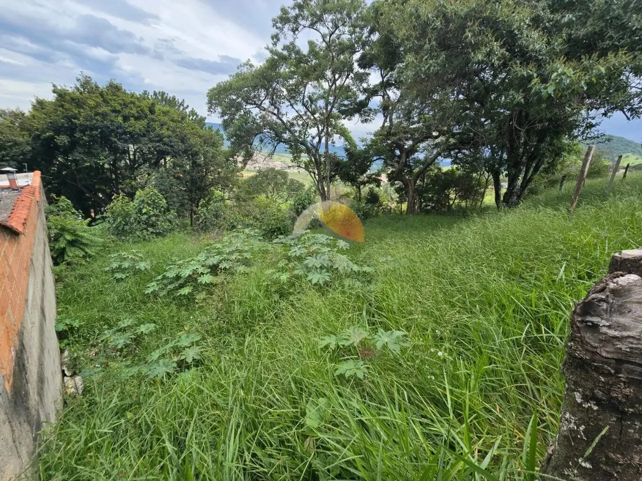 Foto 2 de Terreno de 1.000 m² em rua asfaltada, Nações