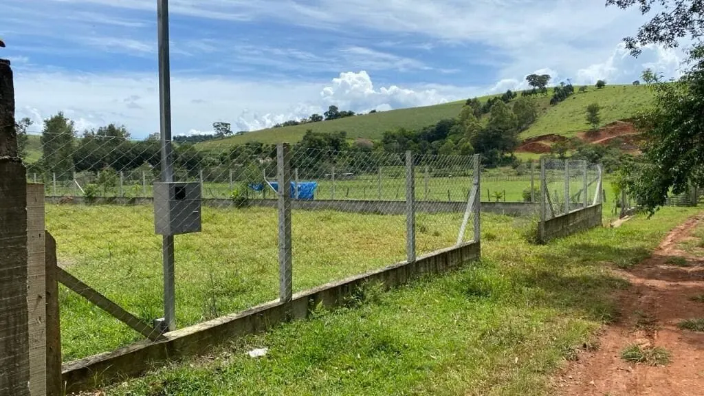 Foto 3 de Terreno plano de 1.112 m² cercado na Estrada do Pessegueiro, Pessegueiro