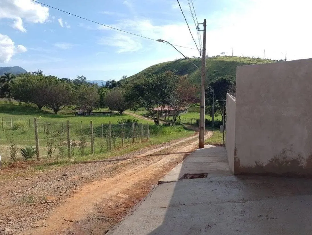 Foto 4 de Terreno de 1.200 m² terraplanado com muros de contenção, Nossa Senhora da Agonia