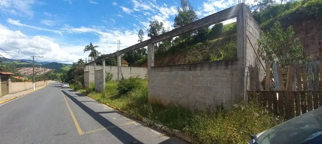 Foto 2 de Terreno de 1.200 m² com 30 m de frente, Piedade