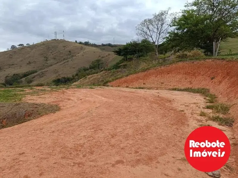 Foto 5 de Terreno de 1.300 m² com terraplanagem e vista para a cidade, Medicina