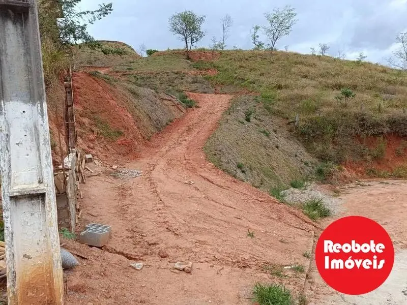 Foto 7 de Terreno de 1.300 m² com terraplanagem e vista para a cidade, Medicina