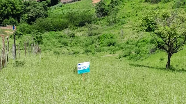 Terreno de 1.584 m² com vista para o bairro, Rebourgeon