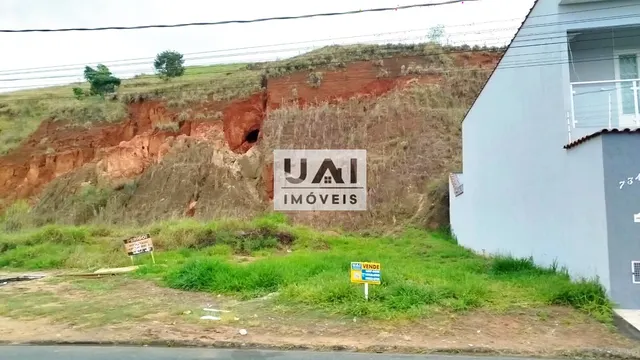 Terreno de 105 m² na avenida principal, Vila Isabel