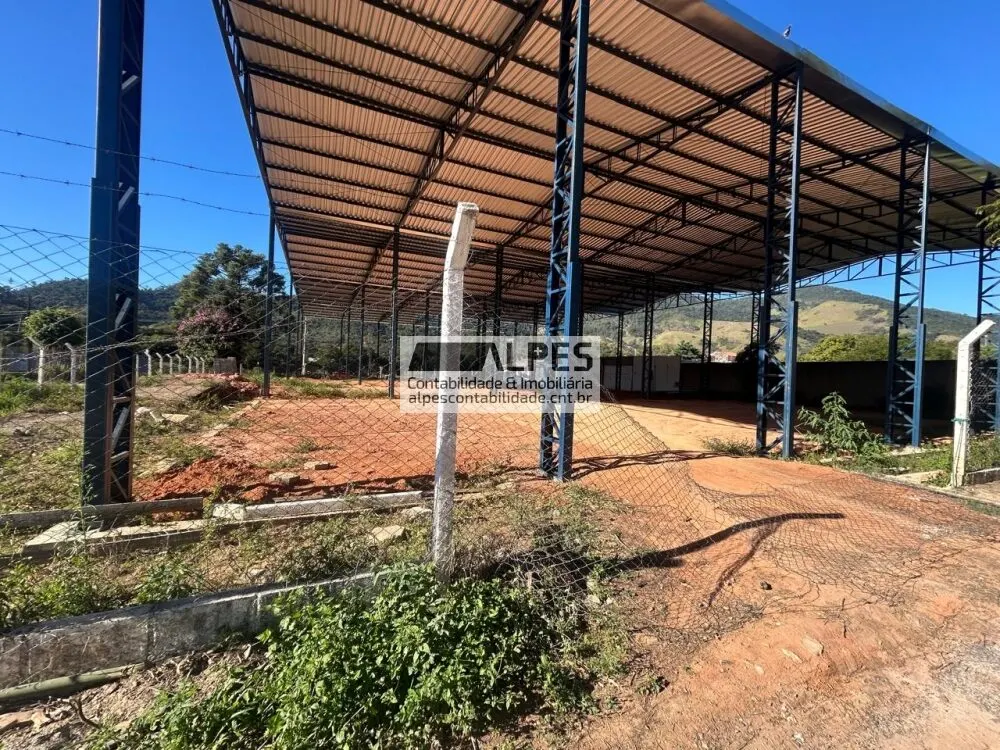 Foto 8 de Terreno de 2.400 m² com frente para 3 ruas e galpão em construção, Morro Grande