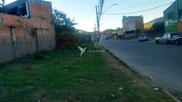Foto 1 de Terreno plano de 200 m² em rua asfaltada, Açude