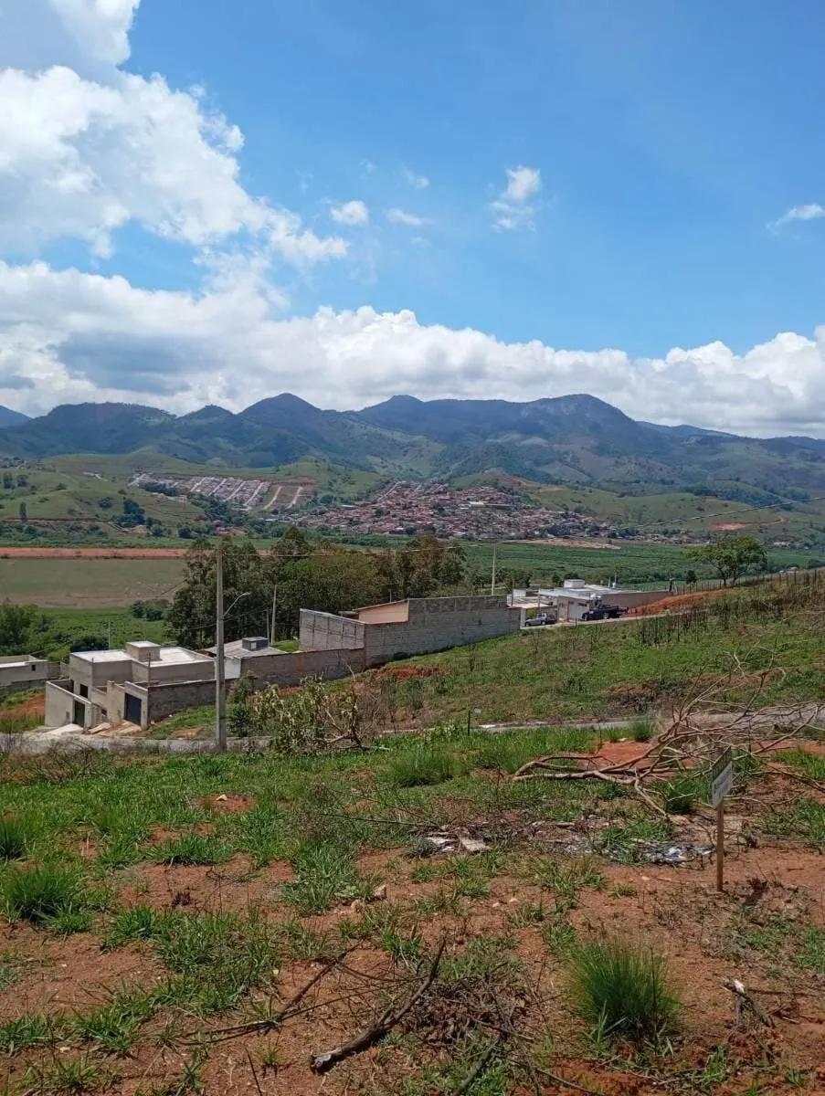 Foto 3 de Terreno de 200 m² no Loteamento Jardim Europa, com entrada facilitada, Nações
