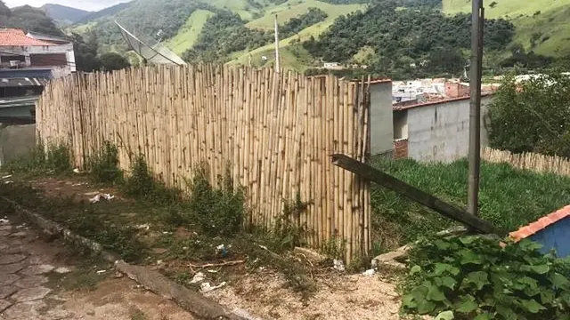 Foto 1 de Terreno de 200 m² na Rua Maria Geralda dos Santos, Santa Rosa