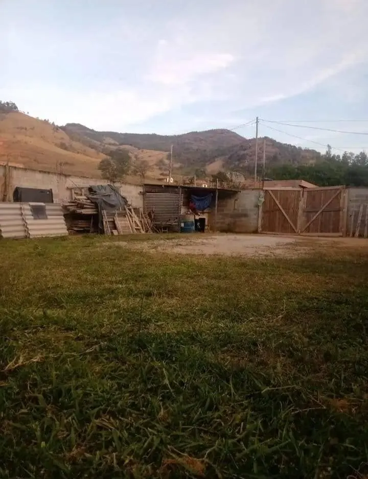 Foto 2 de Terreno plano de 201 m² murado na Estrada Anhumas, Anhumas