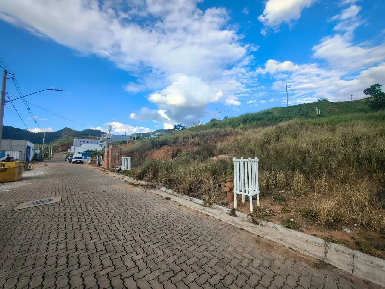 Foto 2 de Terreno de 210 m² em condomínio com vista para a serra, Nossa Senhora de Fátima