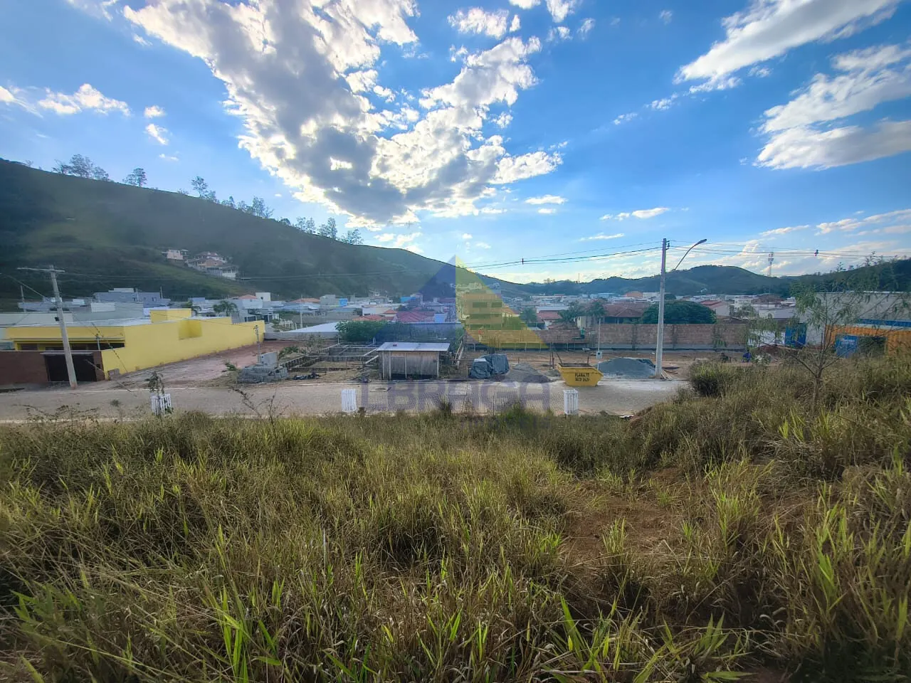 Foto 3 de Terreno de 210 m² em condomínio com vista para a serra, Nossa Senhora de Fátima
