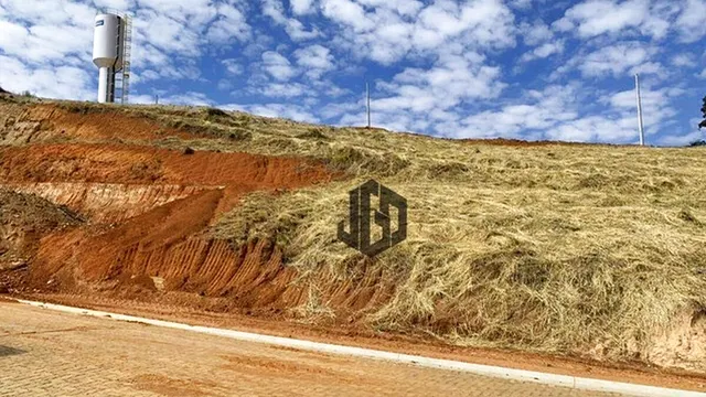 Foto 1 de Terreno de 210 m² em loteamento com rua calçada, Nossa Senhora de Fátima