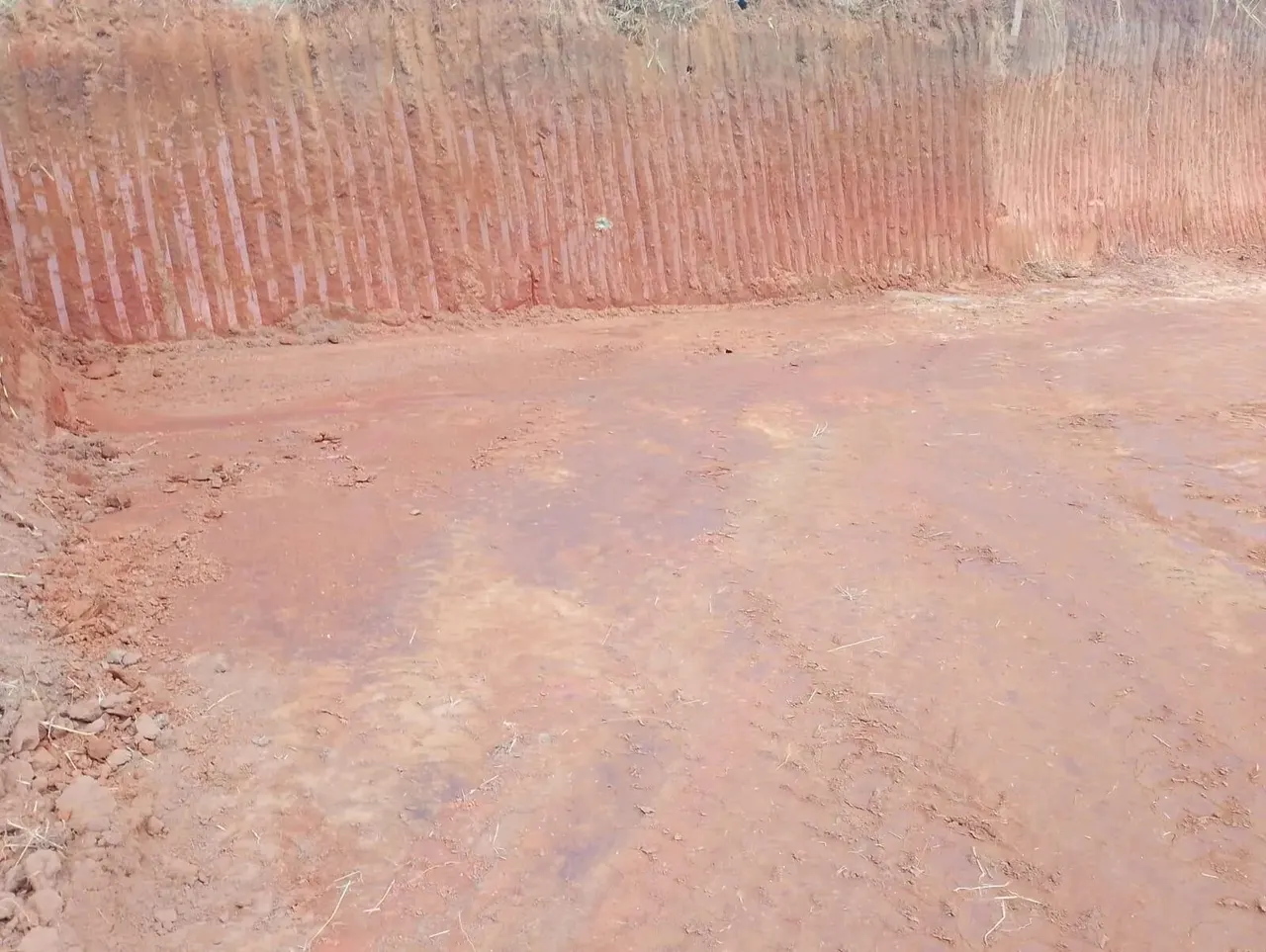 Foto 2 de Lote de 210 m² com terraplanagem no Loteamento Vale das Hortênsias, Vale das Hortênsias