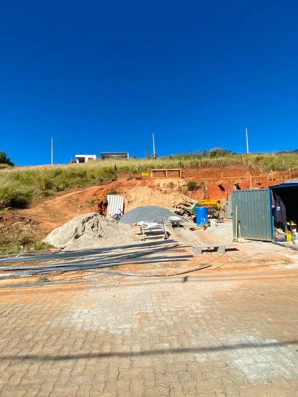 Foto 3 de Lote de 210 m² com terraplanagem no Loteamento Vale das Hortênsias, Vale das Hortênsias