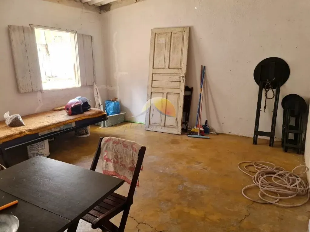 Foto 4 de Terreno de 230 m² com meia água e garagem, Anhumas