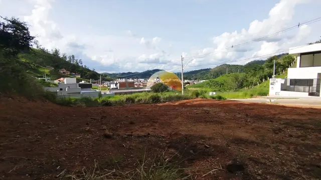Foto 1 de Terreno de 252 m² em loteamento com praça, Vale das Hortênsias