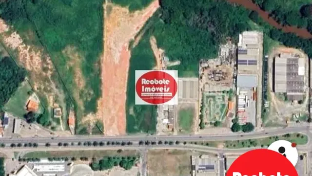 Foto 1 de Terreno de 26.882 m² de frente para avenida, Distrito Industrial