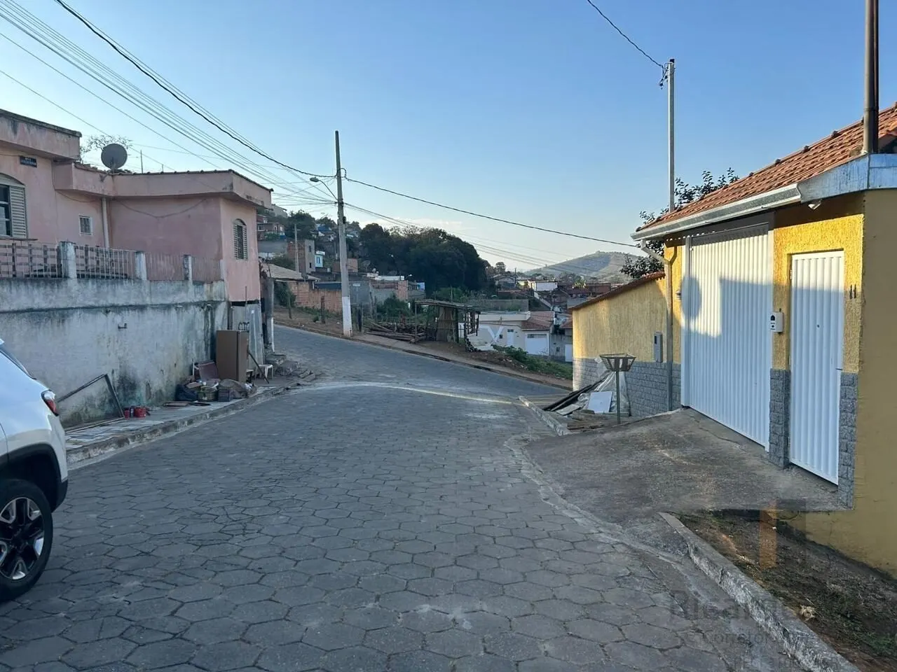 Foto 2 de Terreno de 275 m² em rua plana e tranquila, Açude