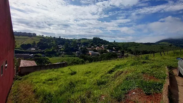 Foto 1 de Terreno de 275 m² com vista para as montanhas, Açude
