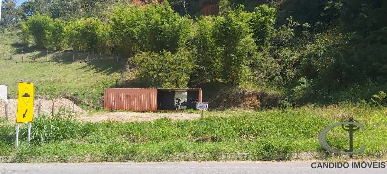 Foto 2 de Terreno de 288 m² com frente para rua asfaltada, Área Rural de Itajubá