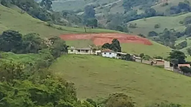 Foto 1 de Terreno de 3.000 m² com platô e água de mina, Anhumas