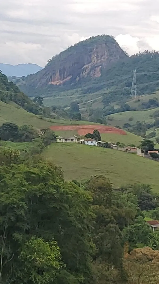 Foto 6 de Terreno de 3.000 m² com platô de quase 1.000 m² e água de mina, Anhumas