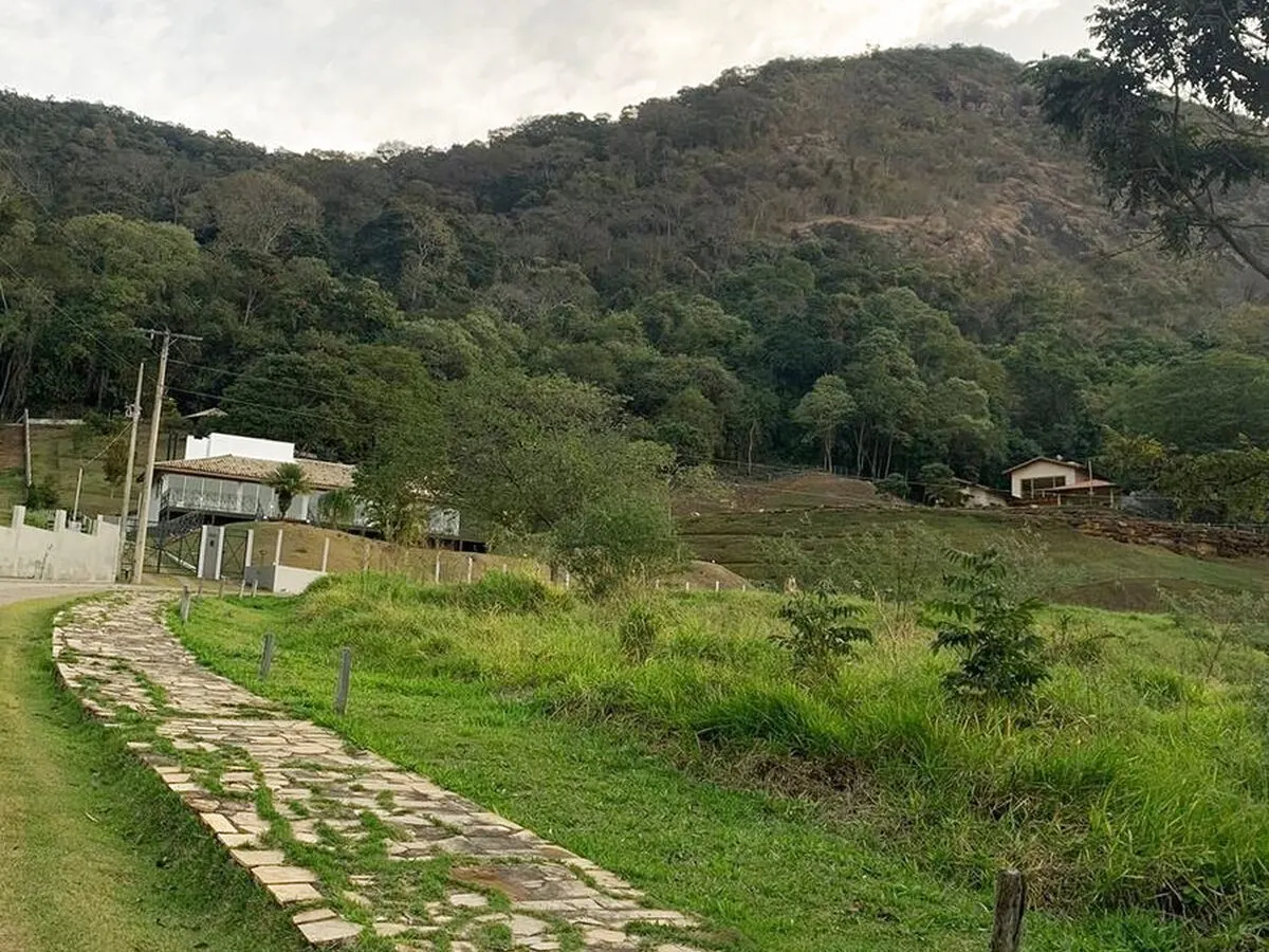 Foto 6 de Terreno de 3.221 m² com vista para as montanhas no Condomínio Mato Dentro, Mato Dentro