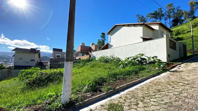 Foto 1 de Terreno de 310 m² no Condomínio Bem Me Quer, com documentação em dia, Pinheirinho