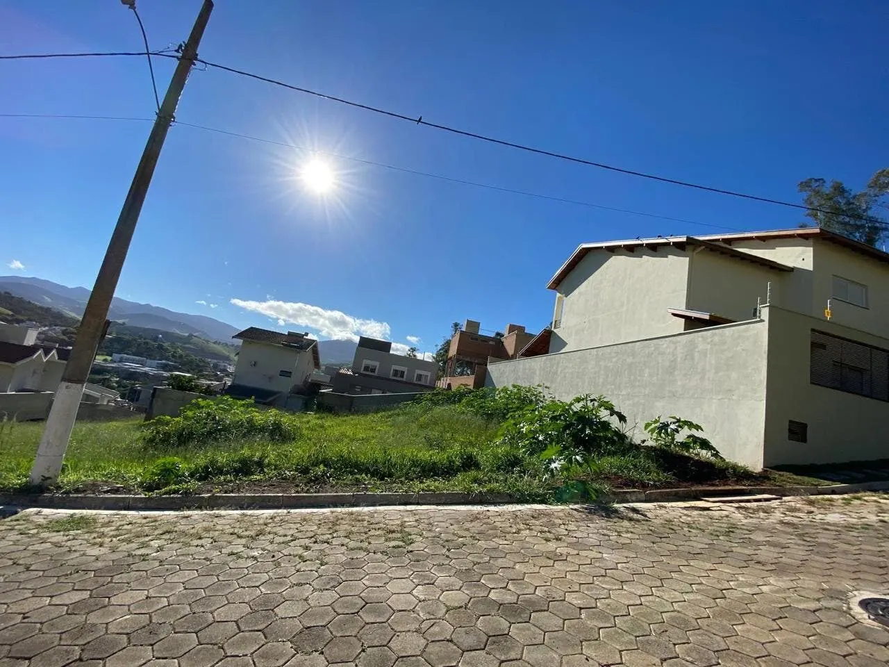 Foto 2 de Terreno de 310 m² no Condomínio Bem Me Quer, com documentação em dia, Pinheirinho