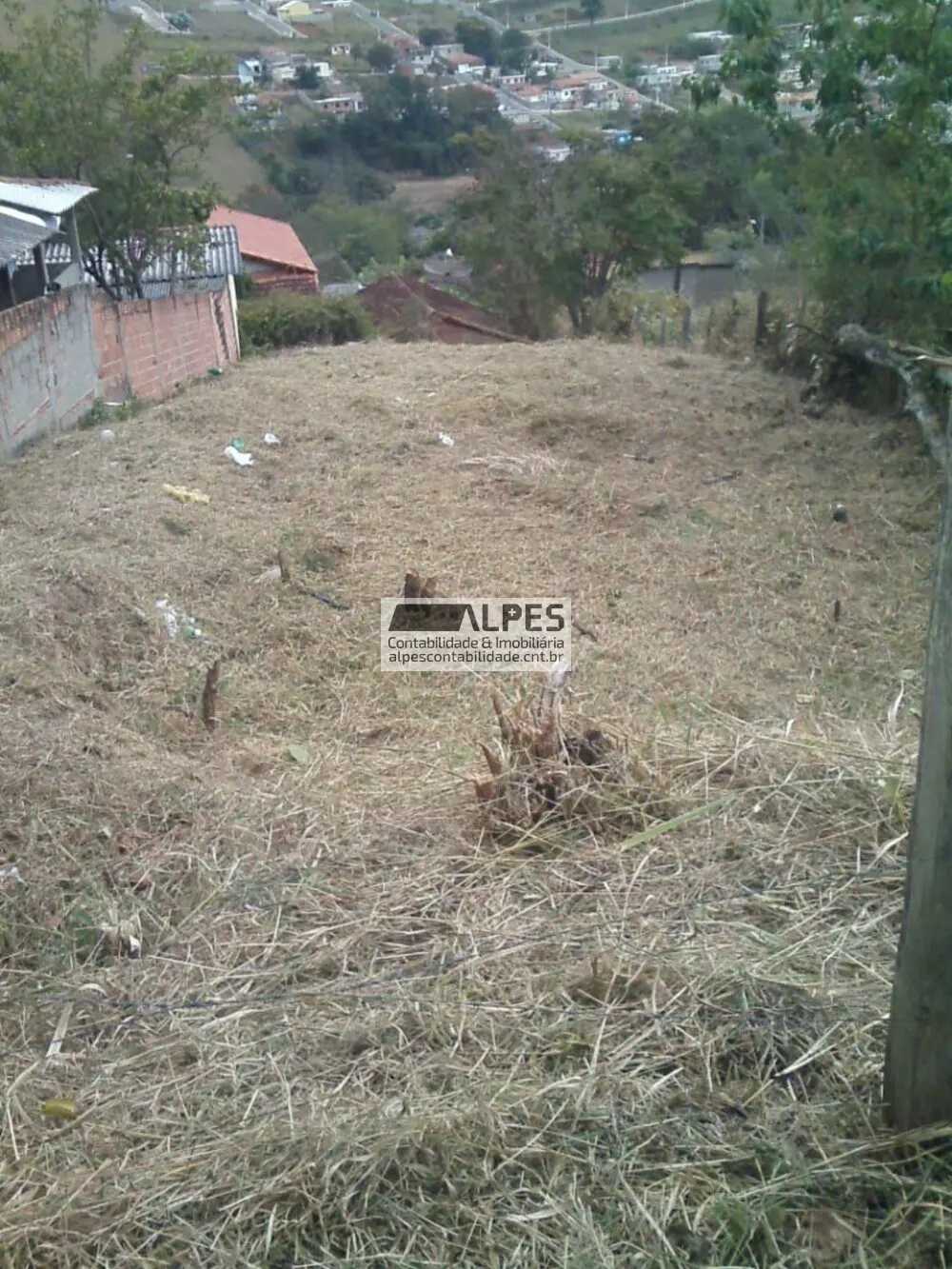 Foto 2 de Terreno de 372 m² com água e luz no Loteamento Jardim das Alterosas, Nações
