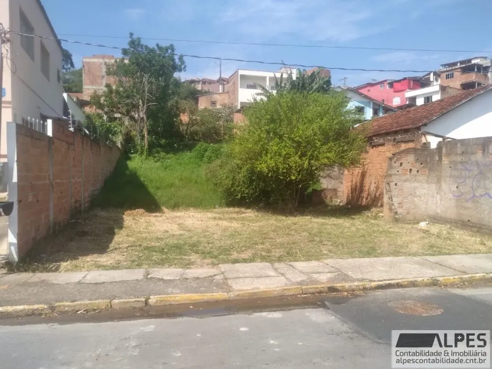 Foto 2 de Terreno de 384 m² na Avenida BPS, perto do Parque Municipal, BPS