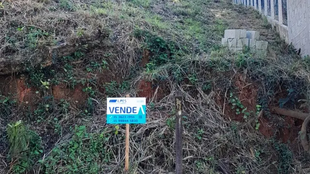 Foto 1 de Terreno de 420 m² na Rua Michel El Alan, Morro Chic