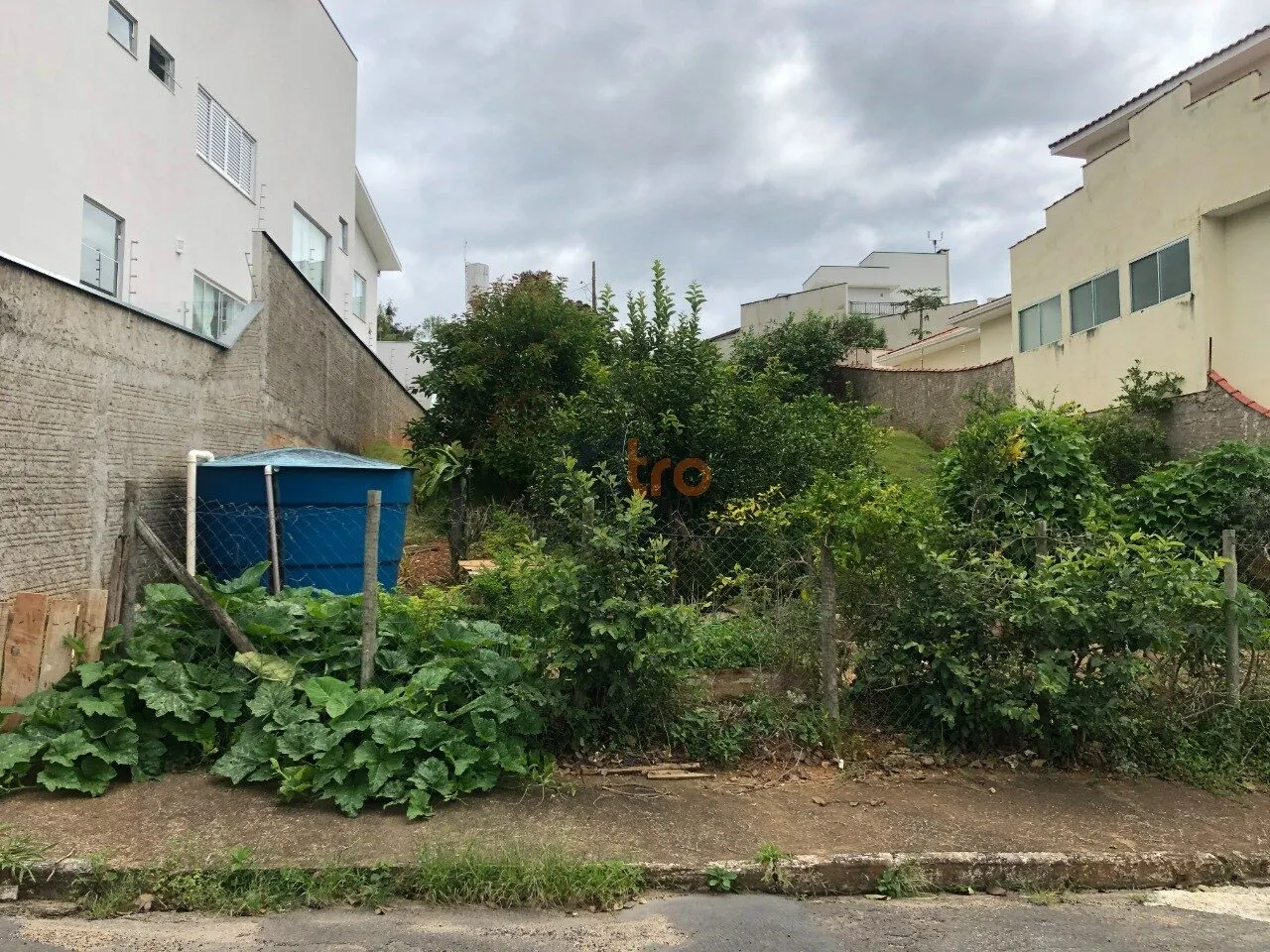 Foto 5 de Terreno de 420 m² com vista para a cidade, Pinheirinho