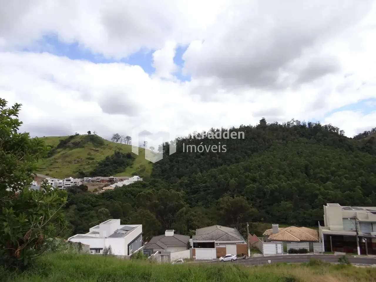 Foto 2 de Terreno de 467 m² na parte alta com vista para as montanhas, Pinheirinho