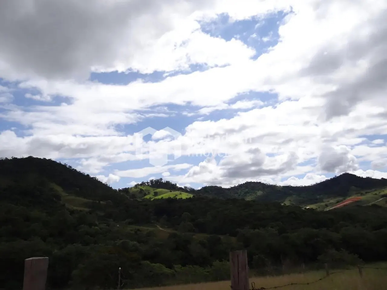 Foto 3 de Terreno de 467 m² na parte alta com vista para as montanhas, Pinheirinho