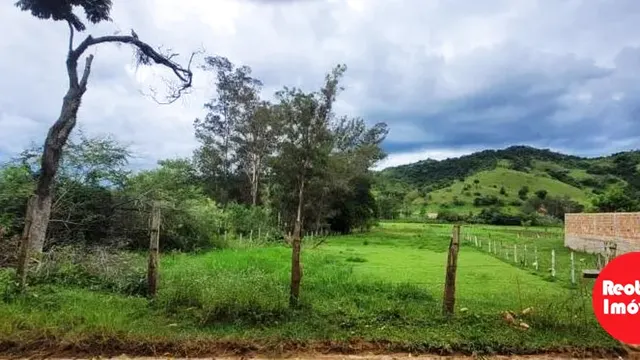 Terreno plano de 5.000 m² ao lado da Igreja São Pedro, Capetinga