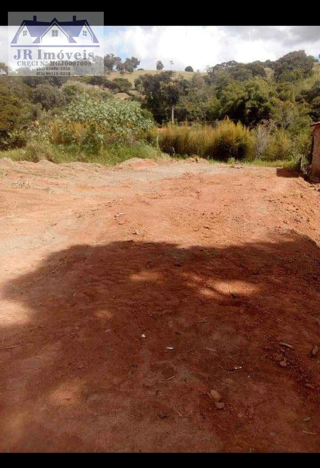 Foto 2 de Terreno de 544 m² com 18 m de frente em loteamento, Morro Chic