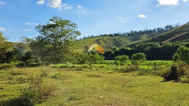 Terreno de 6.000 m² plano e cercado, Varginha