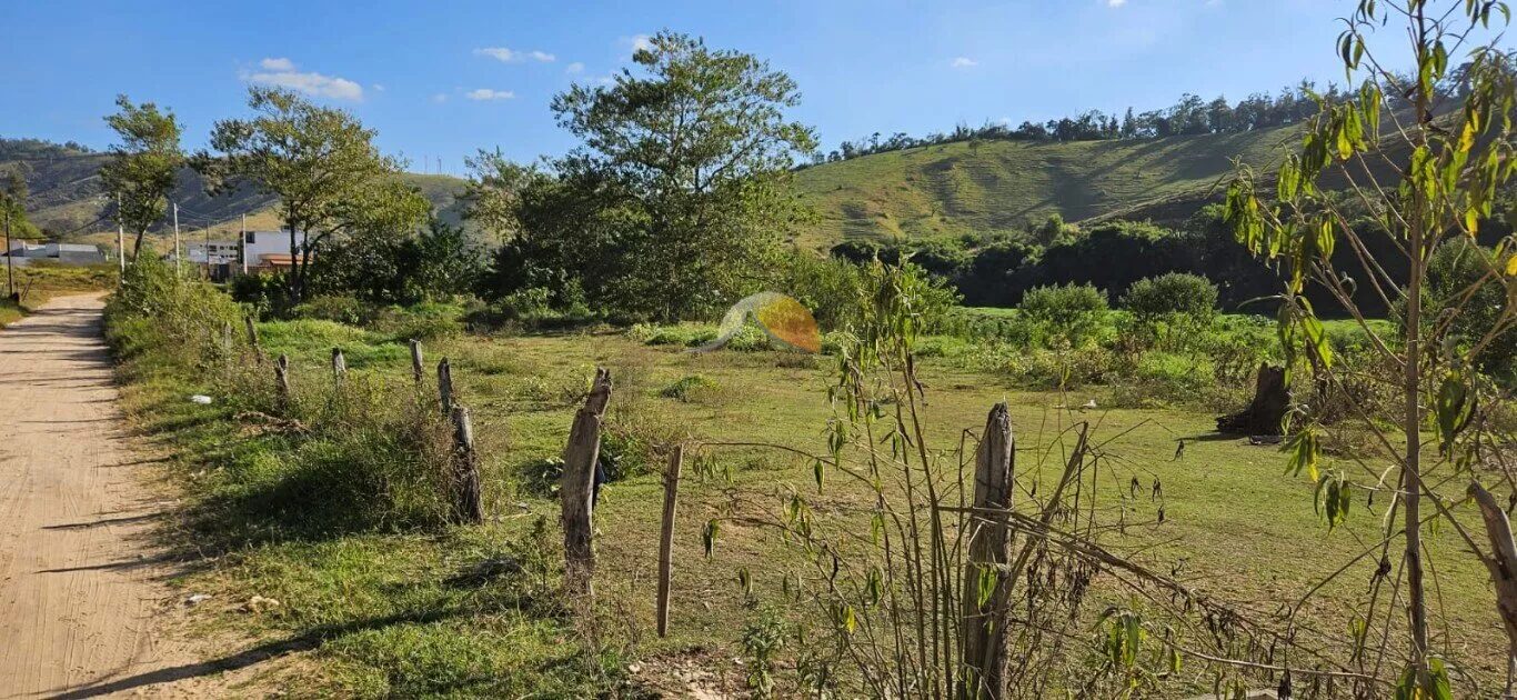 Foto 2 de Terreno de 6.000 m² plano e cercado, Varginha