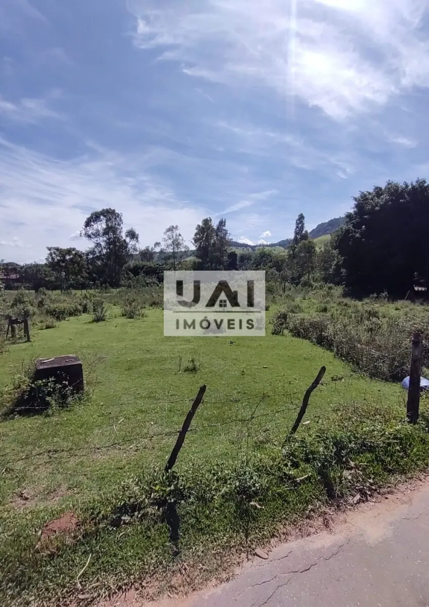 Foto 2 de Terreno de 6.500 m² com cerca e acesso por estrada, Anhumas