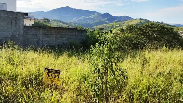 Foto 1 de Terreno de 600 m² com vista para a serra na Rua Prof. Henrique Marques, Pinheirinho