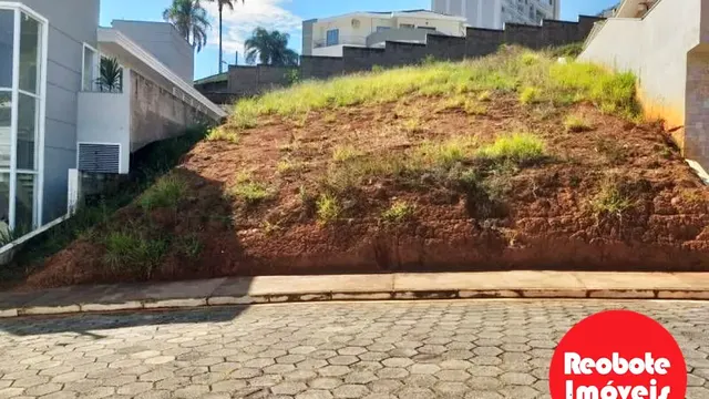 Foto 1 de Terreno de 662 m² no condomínio fechado Dr. João Luiz, Centro