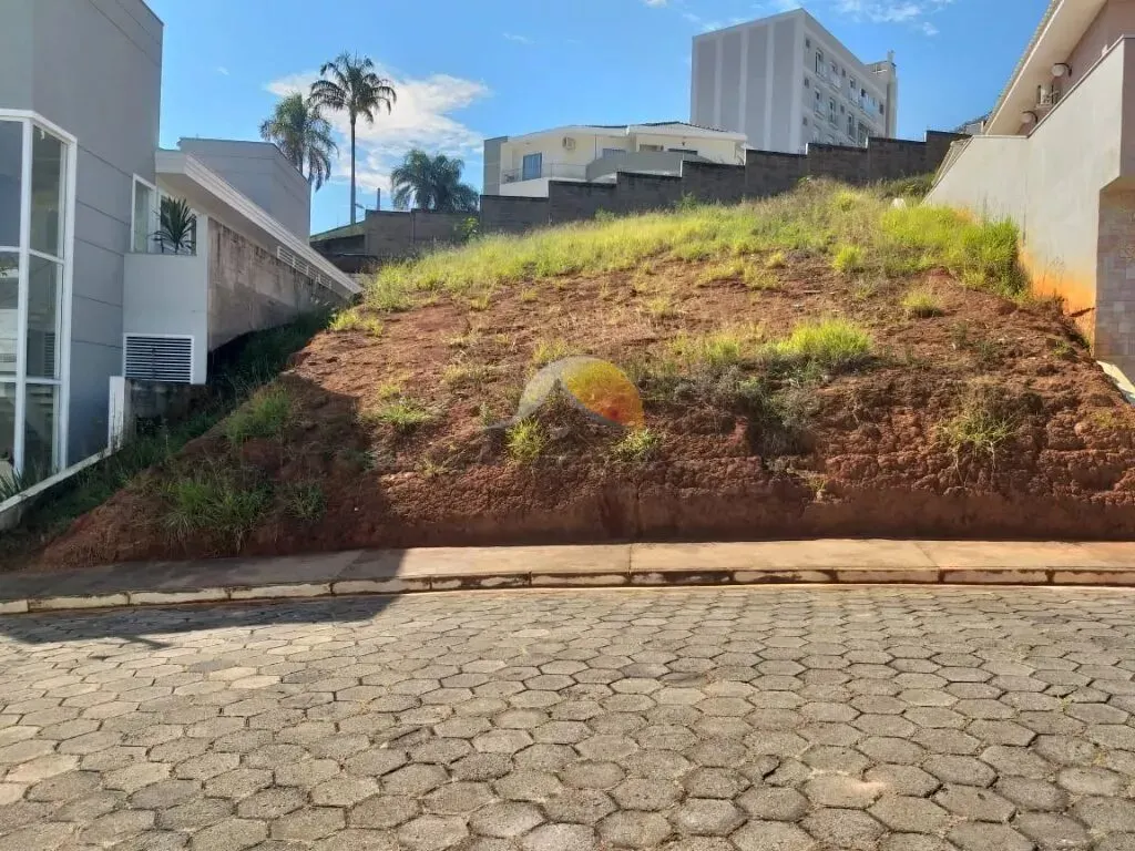 Foto 2 de Terreno de 669 m² no Condomínio Dr. João Luiz, Pinheirinho