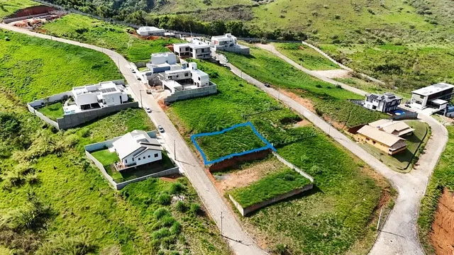 Terreno de 780 m² na Quadra C, com vista e portaria 24 horas, Condomínio Olhos D'Água