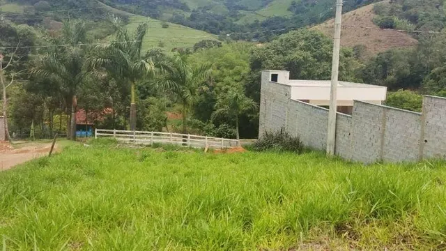 Foto 1 de Terreno de 825 m² com palmeiras e vista para a serra, Varginha