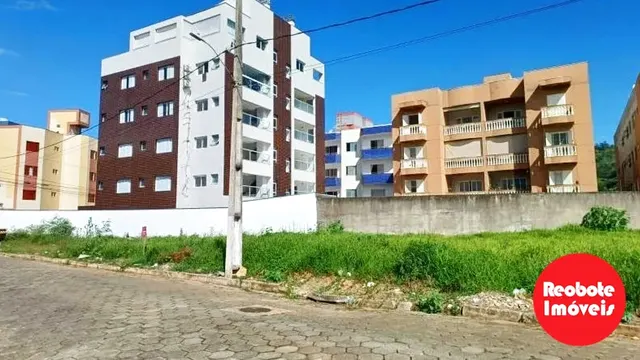 Foto 1 de Terreno de 850 m² em rua calçada com acesso asfaltado, Medicina