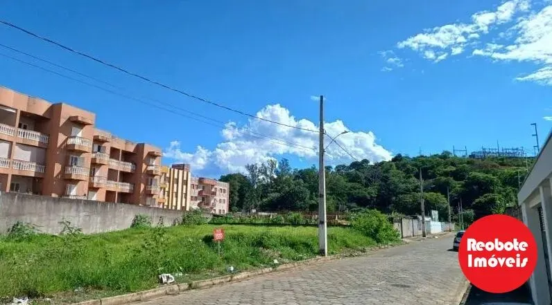 Foto 3 de Terreno de 850 m² em rua calçada com acesso asfaltado, Medicina